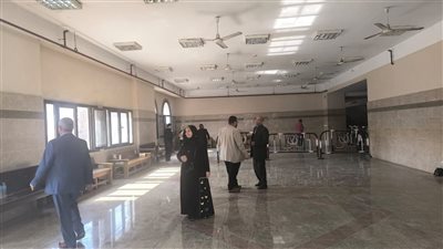 توافد المرشحين لانتخابات النواب بالقليوبية على محكمة بنها لتقديم الطلبات 