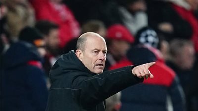 الأهلي يستعد لتنصيب ياس سوروب مديرا فنيا جديدا للفريق