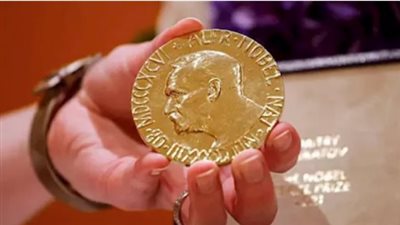 جوائز نوبل 2025.. عربي يفوز بها في الكيمياء.. 3 علماء في الطب ينجحون في تطوير وسائل لعلاج السرطان وأمراض المناعة.. و3 بالفيزياء عن آلة اختراق الزمن