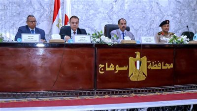 محافظ سوهاج يشدد على متابعة ملفات التصالح وإزالة التعديات