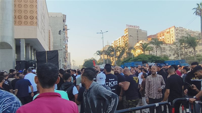 أنصار المرشحين لمجلس
