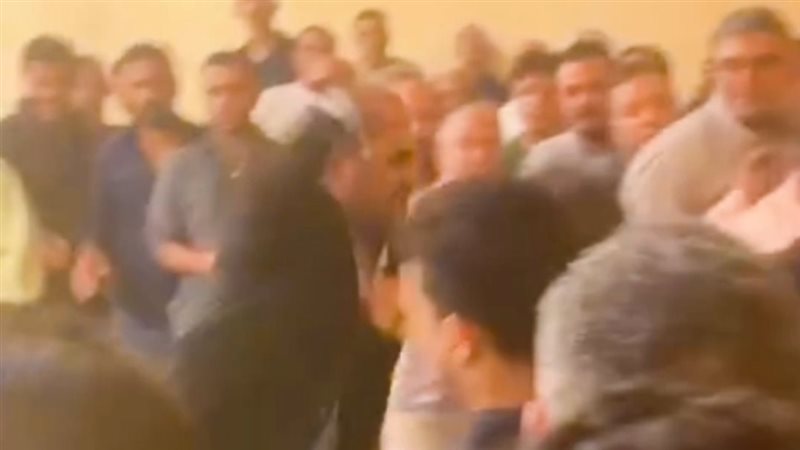 استعراض قوى وعنف