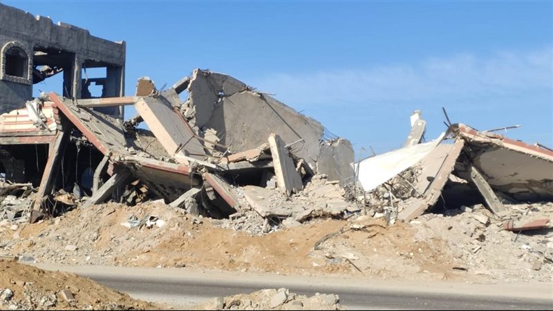  أطلال مباني جامعة