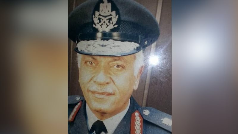 اللواء نبيل شكرى،