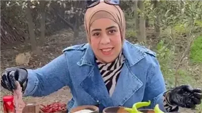 النطق بالحكم على أم مكة بائعة الفسيخ لنشرها محتوى مخل بعد قليل 