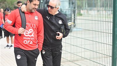 تفاصيل جلسة طولان والصقر مع لاعبي منتخب مصر قبل كأس العرب