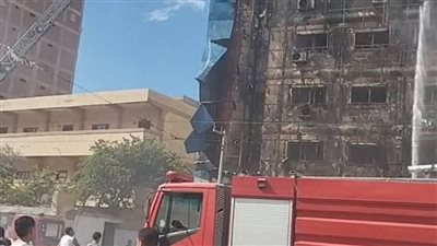 14 صورة ترصد آثار حريق بمستشفى في كرموز بالإسكندرية
