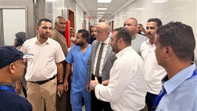 محافظ الأقصر يوجه بصرف إعانات عاجلة لمصابي وضحايا حادث الصحراوي الغربي