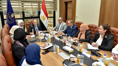 هيئة الدواء تبحث مع فاكسيرا توطين صناعة اللقاحات وتعزيز الأمن الدوائي 