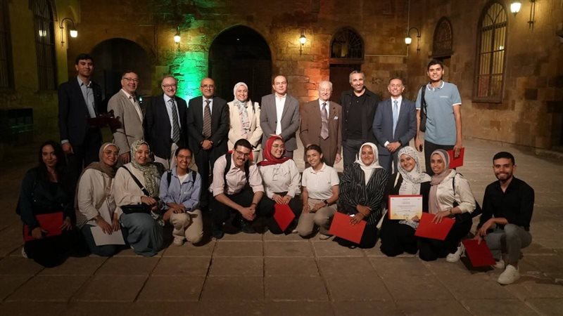 الفائزين بمسابقة