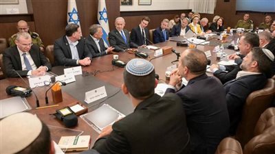 بمعارضة سموتريتش وبن غفير، الحكومة الإسرائيلية تصدق على قرار وقف النار في غزة