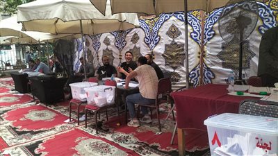 نقيب الأطباء يوجه رسالة للأعضاء بشأن انتخابات التجديد النصفي (صور)