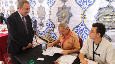 رئيس اللجنة المشرفة على انتخابات الأطباء يؤكد انتظام عملية التصويت (فيديو وصور) 