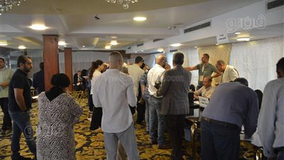 تزايد الإقبال على انتخابات التجديد النصفي لنقابة أطباء بالجيزة (صور) 