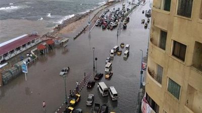 بعد غرق شوارع الإسكندرية فجأة، الأرصاد تحذر من 4 ظواهر جوية تضرب المحافظات