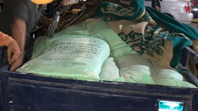 ضبط 2 طن دقيق بلدي مدعم قبل بيعها بالسوق السوداء بالفيوم 