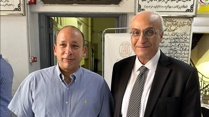 عميد قصر العيني يشارك