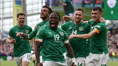 منتخب أيرلندا يخطف فوزا قاتلا من المجر 2/3 ويصعد لملحق كأس العالم 2026