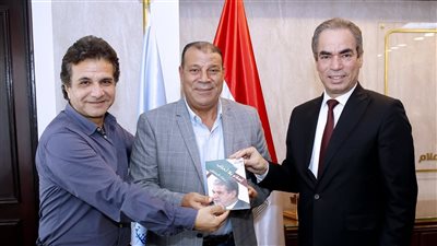 لقطات من لقاء نبيل فهمي بصالون ماسبيرو الثقافي (صور)