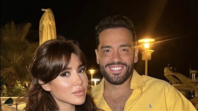 على أنغام أم كلثوم، زوجة رامي جمال تحتفل بعيد زواجهما الـ 11 ورسالة رومانسية من المطرب 
