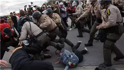 بقاء وتجميد، القضاء يحبط خطة ترامب لنشر الحرس الوطني في إلينوي 