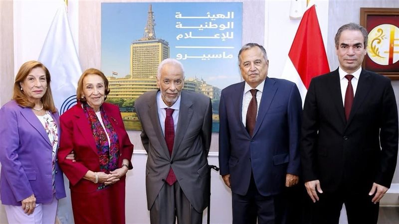 المسلماني وضيوف صالون