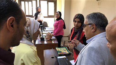 محافظ الدقهلية يشدد على سرعة التعامل مع المرضى فور وصولهم إلى المستشفيات (صور) 