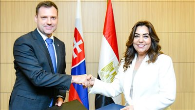 القائم بأعمال وزير البيئة توقع مذكرة تفاهم مع سلوفاكيا 