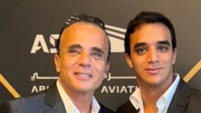 محمد الشقنقيري ينشر صورة له مع نجله ويعلق: 