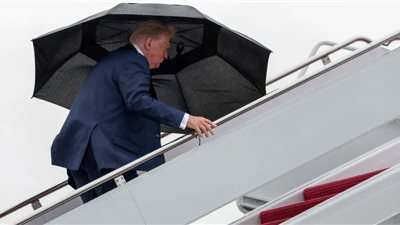 نتنياهو وزوجته يستقبلان ترامب بمطار بن جوريون في تل أبيب