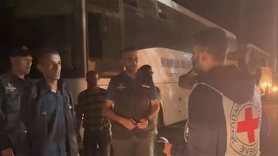 إعلام عبري: إجمالي الأسرى الفلسطينيين المقرر الإفراج عنهم أصبح 1718 بدلا من 1722