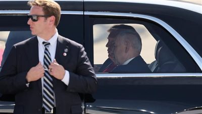 اجتماع داخل السيارة واتصال بالسيسي، كواليس إلغاء نتنياهو حضور قمة شرم الشيخ للسلام (فيديو)