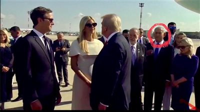 ترامب يتجاهل نتنياهو بمطار بن جوريون، وإيفانكا تستقبل والدها بالقبلات في تل أبيب (فيديو) 