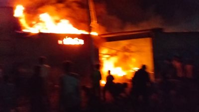 السيطرة على حريق مخزن لقطع غيار السيارات بالقليوبية