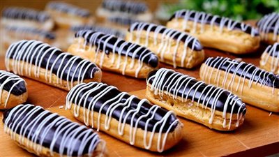 طريقة عمل الإكلير فى المنزل بمكونات بسيطة وأحلى من الجاهز 