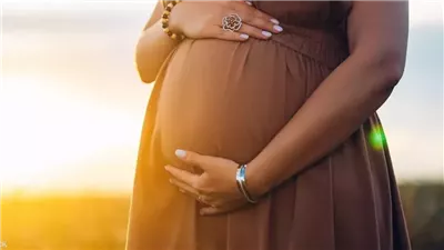 علماء يحذرون: عمر الأب يحدد صحة الجنين وهذا ما يحدث للطفرات الجينية في سن 75 عاما