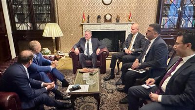 وزير البترول يعقد مباحثات ثنائية مع شركات تعدين عالمية