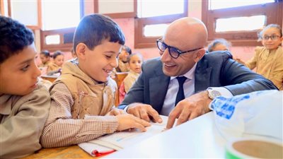زيارة مفاجئة لوزير التعليم فى مدارس الفيوم ويؤكد: مادة التربية الدينية تأتي في المقام الأول لغرس القيم الأخلاقية والتاريخ ضروري لفهم هوية الوطن.. توجيه خاص بشأن الطلاب الضعاف في القراءة