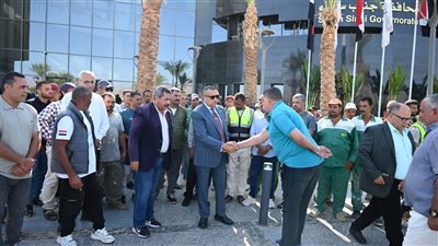 محافظ جنوب سيناء يكرم المشاركين في إنجاح قمة شرم الشيخ للسلام