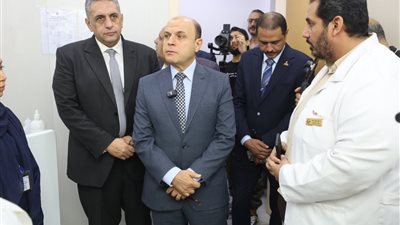 تعمل بطاقة 87 سريرًا، محافظ كفر الشيخ يتفقد مستشفى قلين التخصصي (صور)