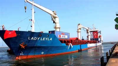 انطلاق سفينة تركية تحمل 900 طن مساعدات إلى غزة