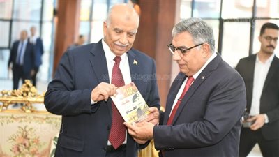 محافظ الدقهلية يهنئ نسور القوات الجوية في عيدهم