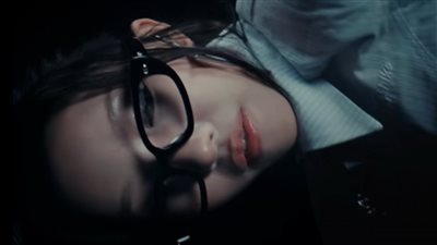 نسخ ولصق مقزز، فنانة فرنسية تتهم نجمة فرقة I-DLE بالسطو على أعمالها