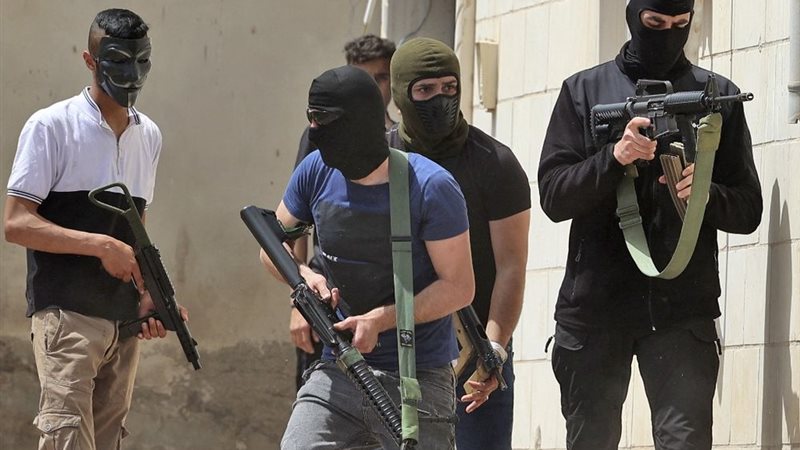 مسلحين فلسطينيين،