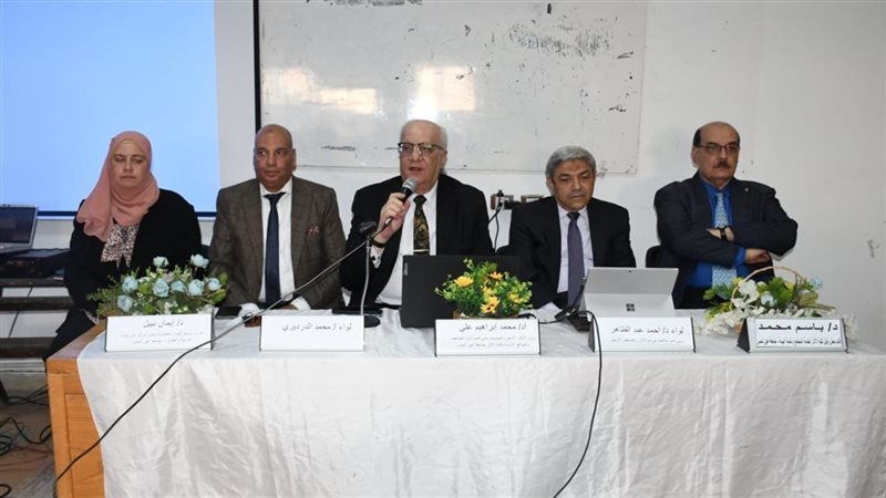 ندوة بكلية الآثار