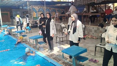 ختام التصفيات النهائية لبطولة السباحة بمدارس دمياط بمشاركة 500 طالب (صور)