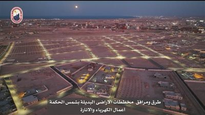 الانتهاء من مشروعات الكهرباء والإنارة بالتجمعات البديلة بمنطقة 