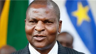 رئيس إفريقيا الوسطى يعلن حلّ 11 جماعة مسلحة من أصل 14 وقعت على اتفاق السلام