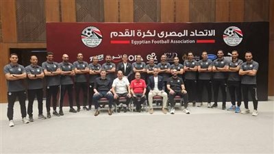 أوسكار رويز يعقد اجتماعا فنيا وتنشيطيا لحكام تقنية الفيديو باتحاد الكرة 