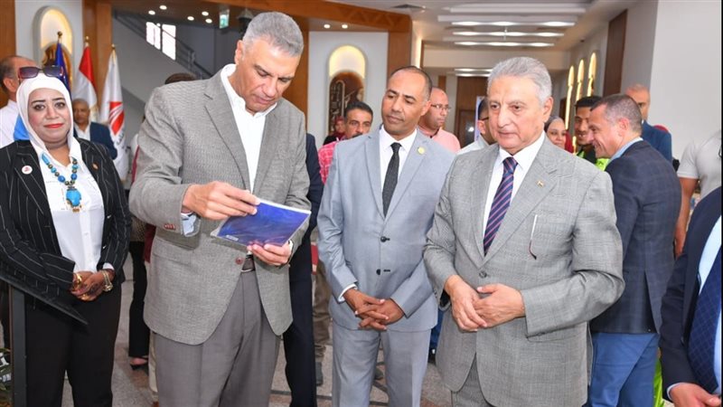 افتتاح منفذ بيع لهيئة